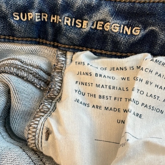 American Eagle Super Hi-Rise Jeggjng size 4 Long. - Picture 4 of 5